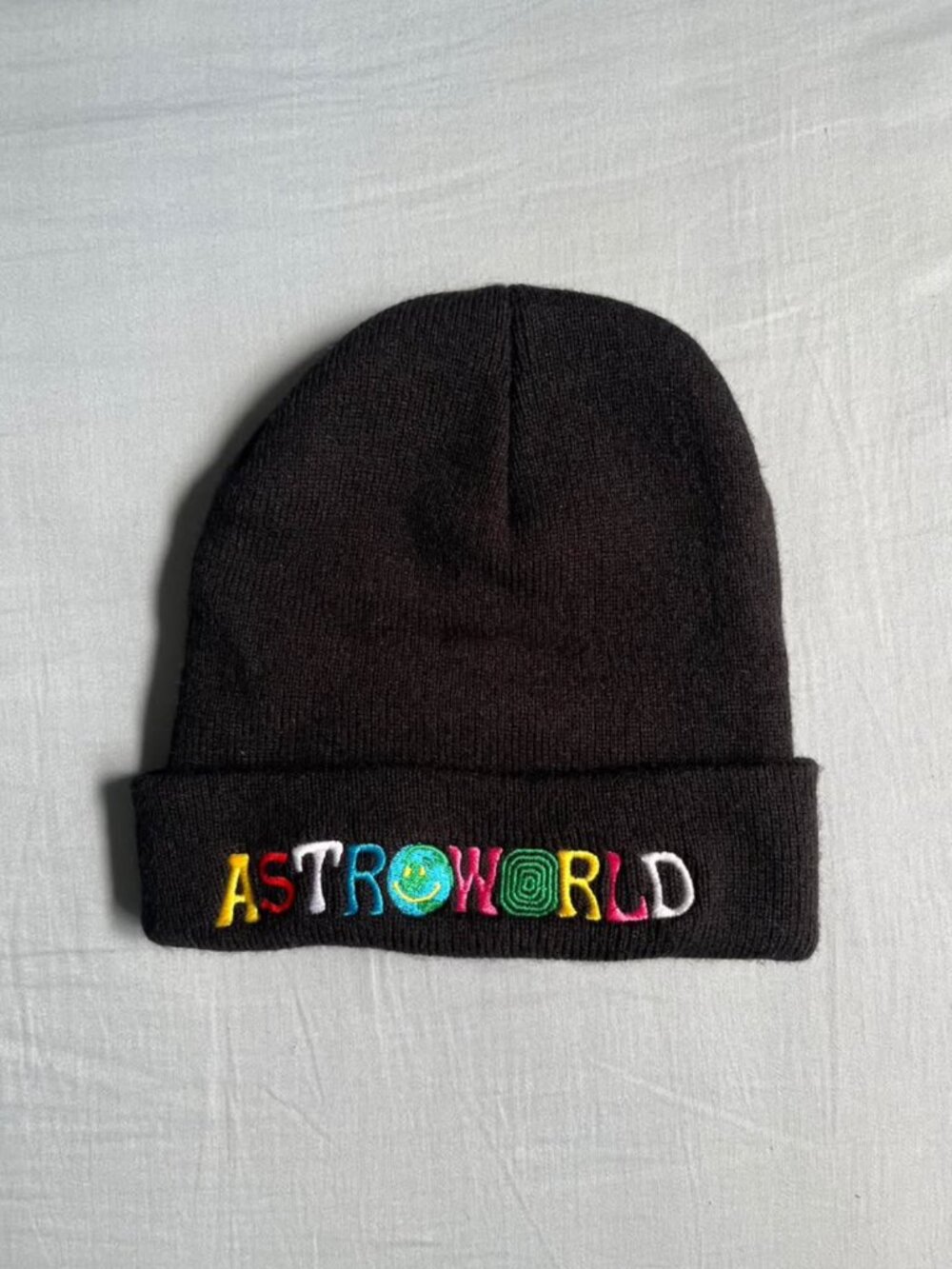 Travis Scott - 2018 Astroworld Embroidered Logo Beanie / Toque